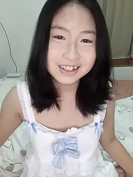 leexmm online show from April 2026 01:14:01 PM