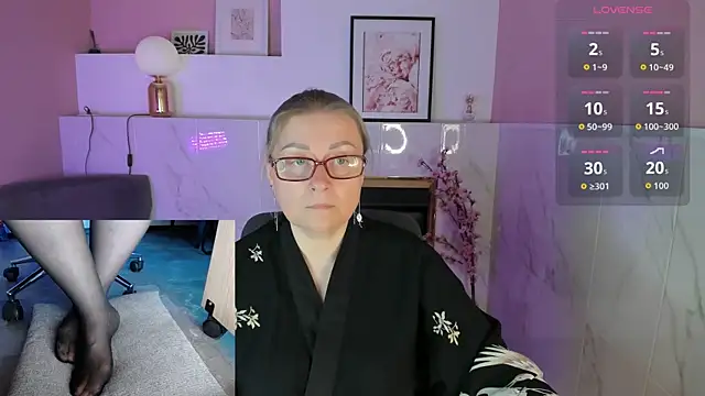 Alexandra Kind online show from May 2026 01:49:01 PM