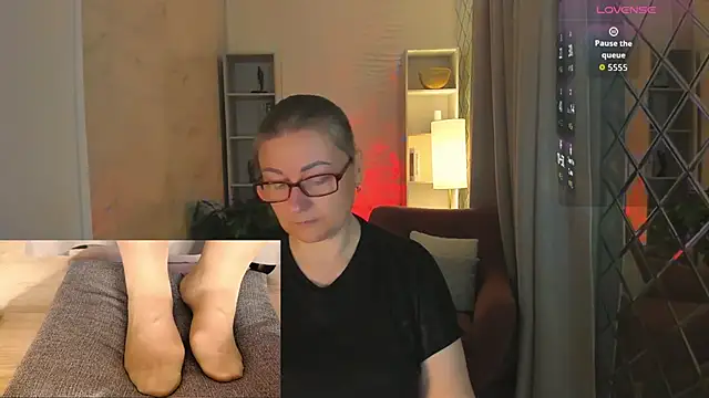 Alexandra Kind online show from May 2026 08:36:02 PM