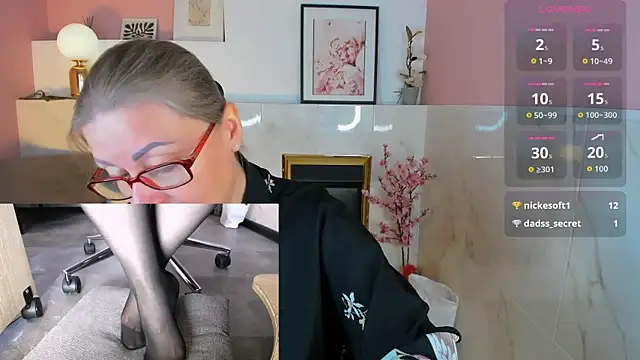 Alexandra Kind online show from July 2026 09:11:01 PM