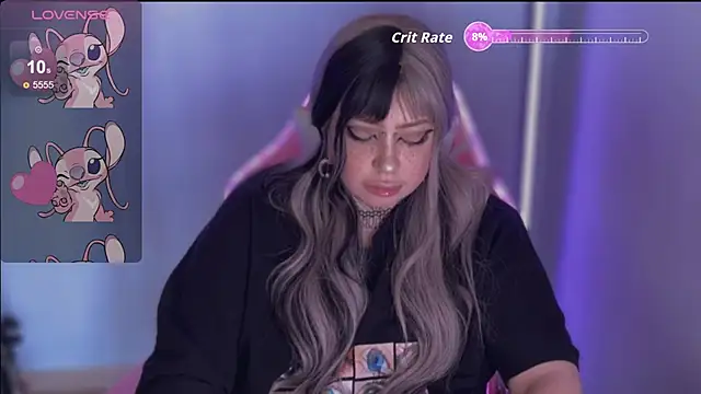 Snapshot of Chibiis chatting on May 2026 12:44:01 PM Chibiis online show from May 2026 12:44:01 PM