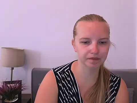 RoseTeacherX online show from July 2026 07:43:01 AM