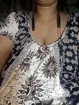 Boudisex69 online show from May 2026 05:42:01 PM