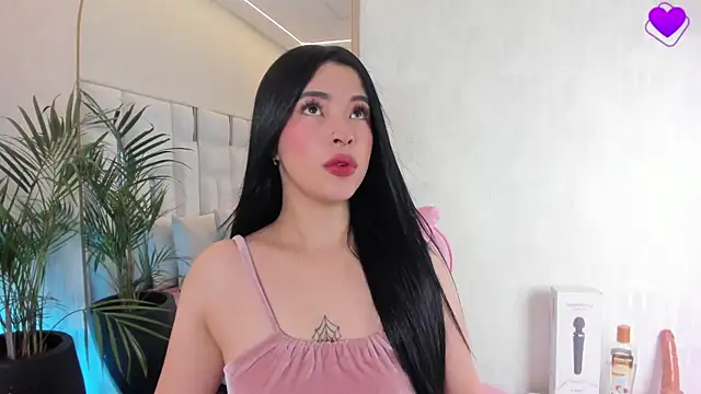 Snapshot of imnikaa_ chatting on June 2026 01:13:01 PM imnikaa online show from June 2026 01:13:01 PM