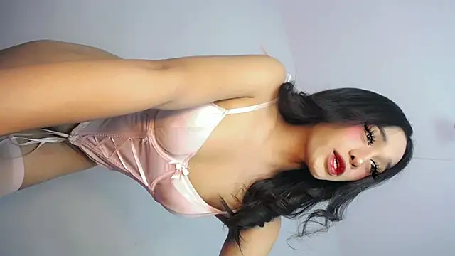Snapshot of SassyEnchantressx chatting on May 2026 02:59:01 PM SassyEnchantressx online show from May 2026 02:59:01 PM