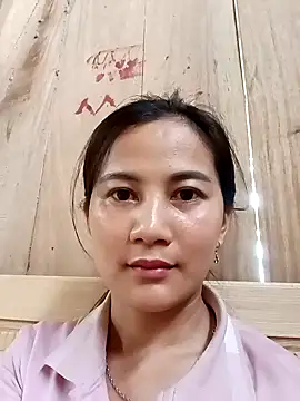 Squirt0 0 online show from April 2026 07:04:01 AM