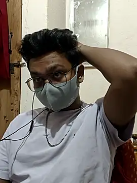 Snapshot of hot_boy995 chatting on May 2026 05:54:02 PM hot boy995 online show from May 2026 05:54:02 PM