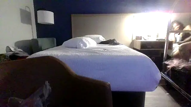 Dicksee Left online show from April 2026 07:04:01 AM