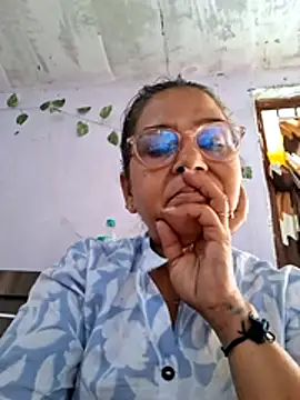 Snapshot of Shalini3456 chatting on April 2026 09:05:01 AM Shalini3456 online show from April 2026 09:05:01 AM