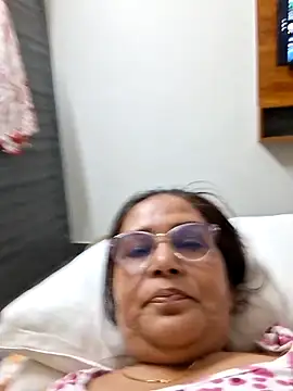 Shalini3456 online show from May 2026 02:24:02 PM