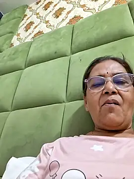 Shalini3456 online show from May 2026 10:00:01 AM