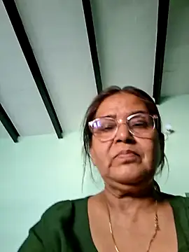 Shalini3456 online show from May 2026 10:43:02 AM