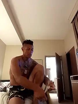 Snapshot of Daddyb00m chatting on April 2026 08:21:02 AM Daddyb00m online show from April 2026 08:21:02 AM