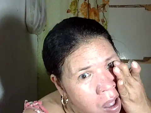 HottyCurlyPeanut online show from May 2026 04:18:02 AM