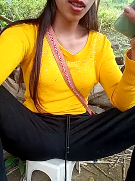 Elena Mia online show from April 2026 02:27:02 AM