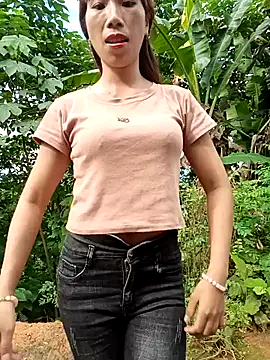 Elena Mia online show from May 2026 08:33:02 AM