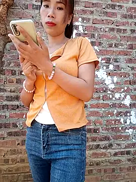 Elena Mia online show from May 2026 11:34:04 PM