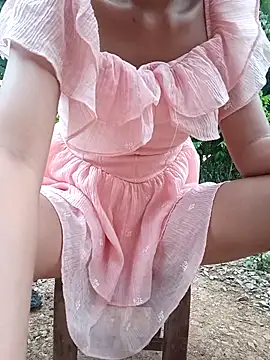 Elena Mia online show from June 2026 10:47:02 PM