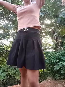 Elena Mia online show from June 2026 10:52:02 PM