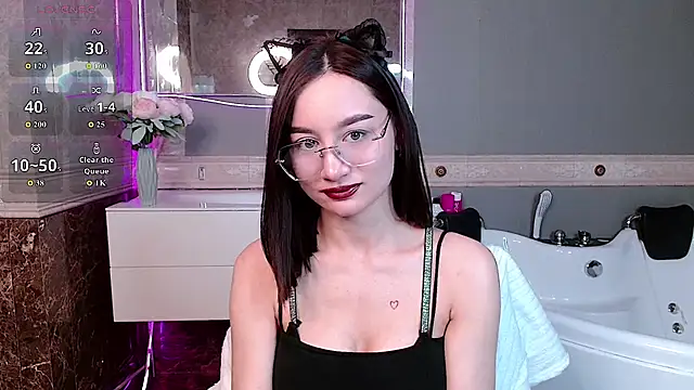 AndreaJohnsons online show from April 2026 07:50:01 AM