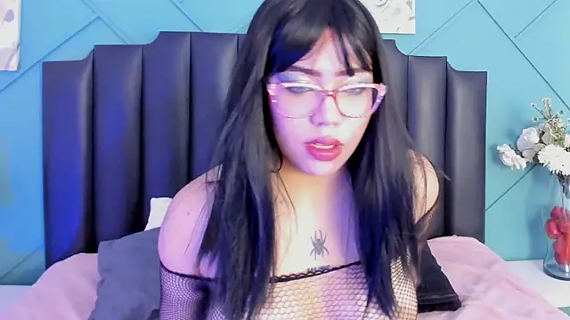 Snapshot of MiluVegaa_ chatting on May 2026 11:59:02 AM MiluVegaa online show from May 2026 11:59:02 AM