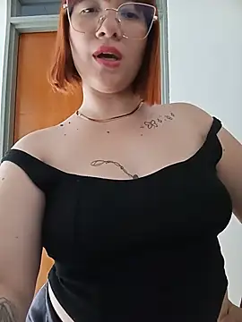 Curves Nina online show from July 2026 07:28:02 PM