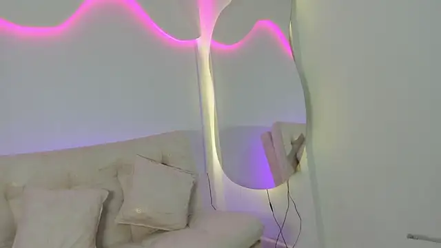 VenusBlazzer online show from April 2026 01:57:02 PM