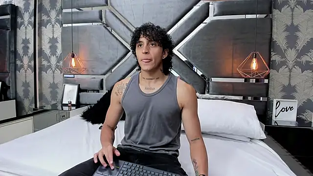 JayTaylorr online show from April 2026 11:38:01 AM