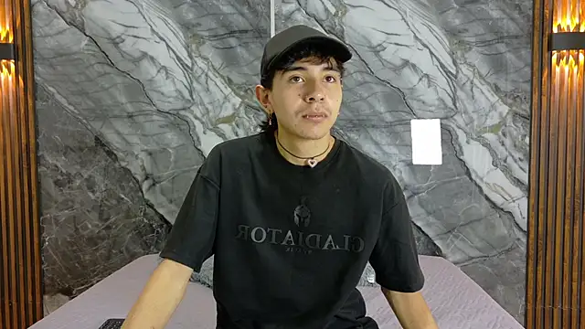 NoahWalker   online show from May 2026 11:04:01 AM