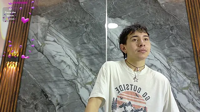 NoahWalker   online show from June 2026 11:10:01 AM
