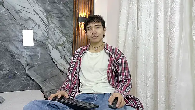 NoahWalker   online show from July 2026 11:01:02 AM