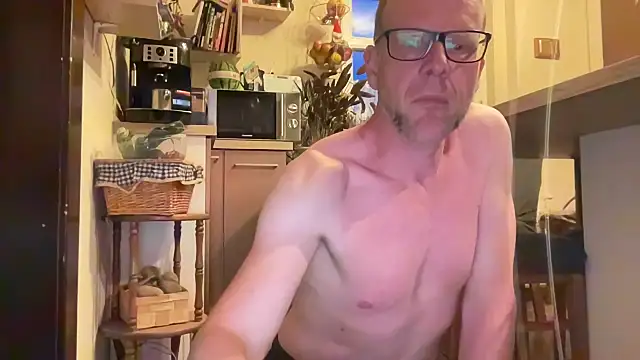 Snapshot of o_florian_o1 chatting on May 2026 07:08:01 PM o florian o1 online show from May 2026 07:08:01 PM