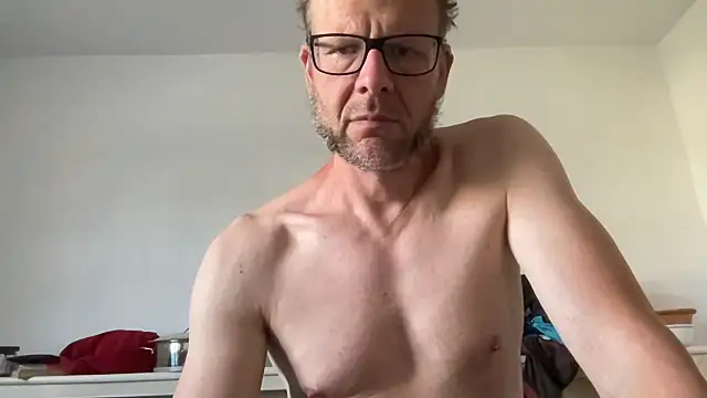 Snapshot of o_florian_o1 chatting on June 2026 03:11:02 PM o florian o1 online show from June 2026 03:11:02 PM