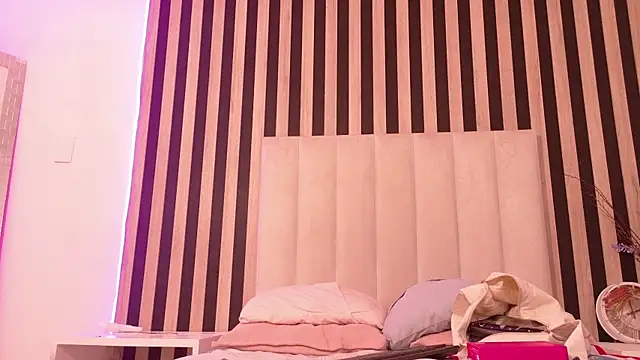 LeoTease online show from July 2026 07:08:02 PM