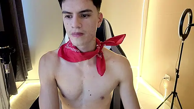 LeoTease online show from August 2026 10:52:02 PM