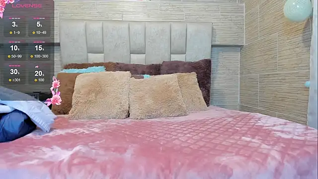 hott mature online show from July 2026 12:08:01 PM