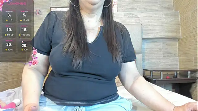 hott mature online show from July 2026 11:58:01 AM