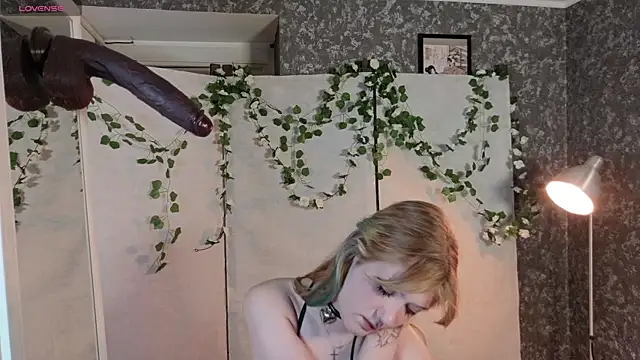 Lina Wi online show from June 2026 08:22:01 PM