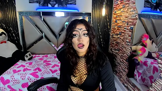 Karim TheRouse online show from April 2026 08:23:01 PM