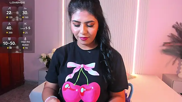 LucyWild8 online show from July 2026 07:27:02 PM