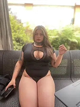 ScarlettRose Pink online show from April 2026 05:50:01 PM