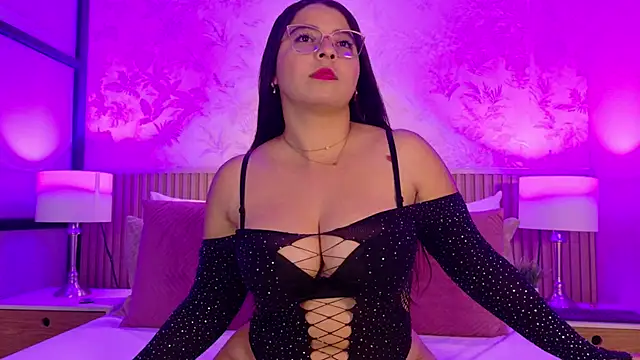 Darcy glow  online show from May 2026 11:26:02 AM