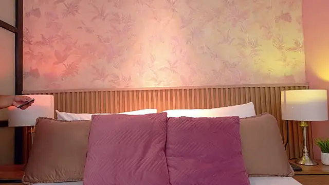Darcy glow  online show from July 2026 11:46:02 AM