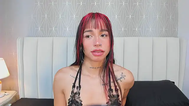 Tori Gaviria online show from May 2026 12:22:02 PM