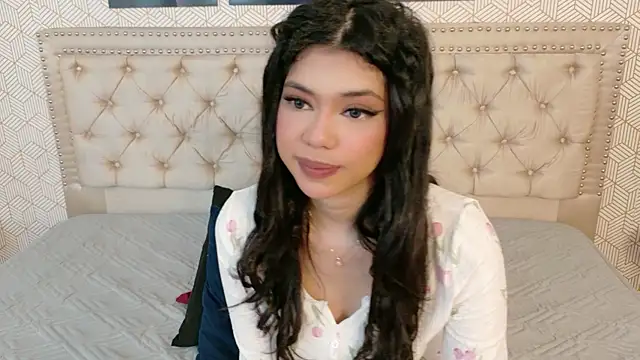 Snapshot of Nathy_Pelaez chatting on April 2026 03:33:02 AM Nathy Pelaez online show from April 2026 03:33:02 AM