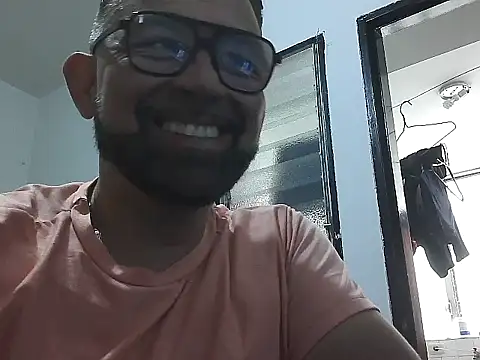 Snapshot of CarlossexVen chatting on May 2026 02:46:02 PM CarlossexVen online show from May 2026 02:46:02 PM