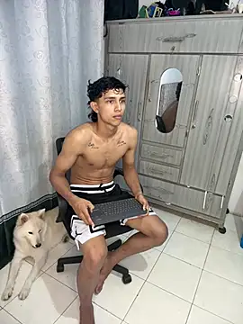 alex martin47 online show from June 2026 11:42:01 PM