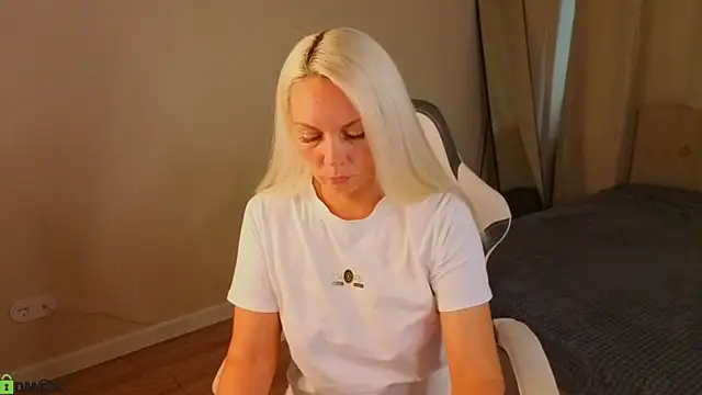April Nelson online show from June 2026 12:24:02 AM