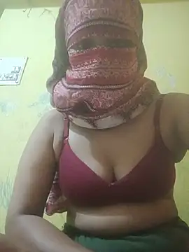 Couple-tina online show from May 2026 07:08:02 PM