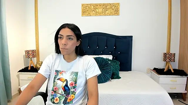 AmberKayleigh online show from July 2026 02:21:01 PM